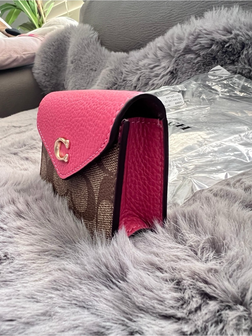 Coach Pink Leather Signature Canvas Wallet with Gold 'C' - Picture 6 of 7